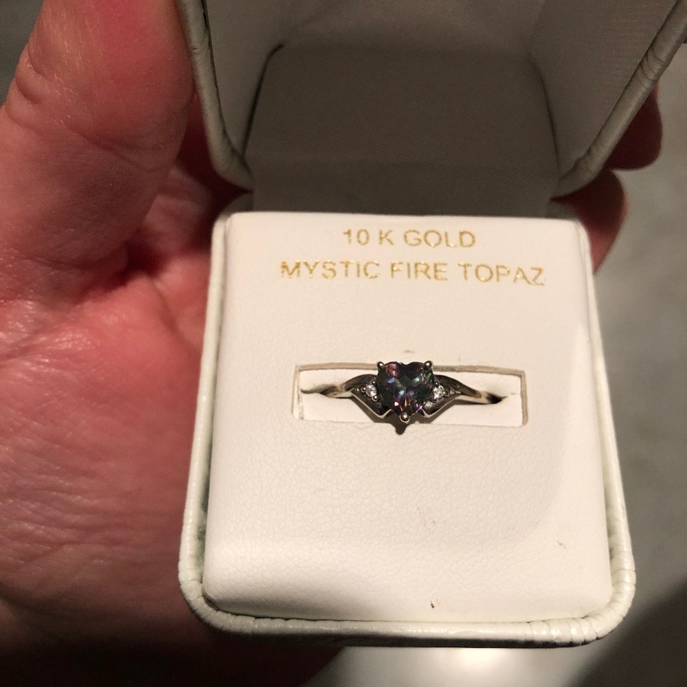 10k White Gold Fire Topaz Size 7 Ring